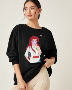 girl-looking-lik- a-wow-t-shirt